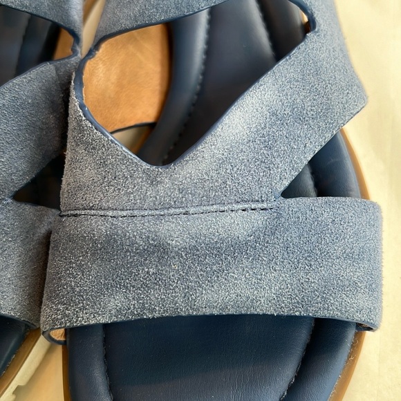 Sofft Mirabelle Blue Suede Sandal with Side Buckle Size 8.5 - Picture 11 of 14